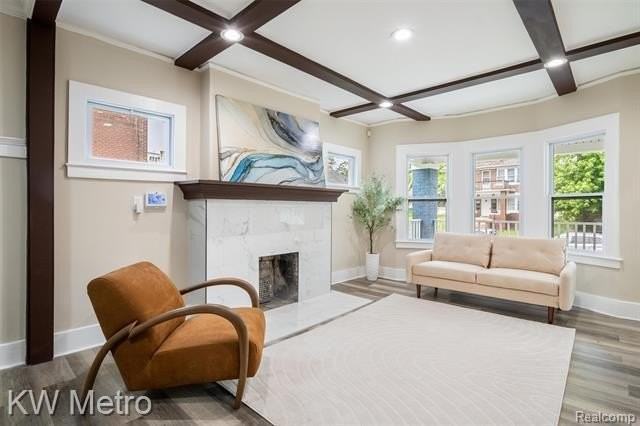 1623 Gladstone St - Photo 4 of 28