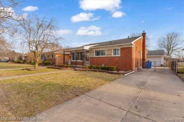 25615 Tireman St - Photo 2 of 32