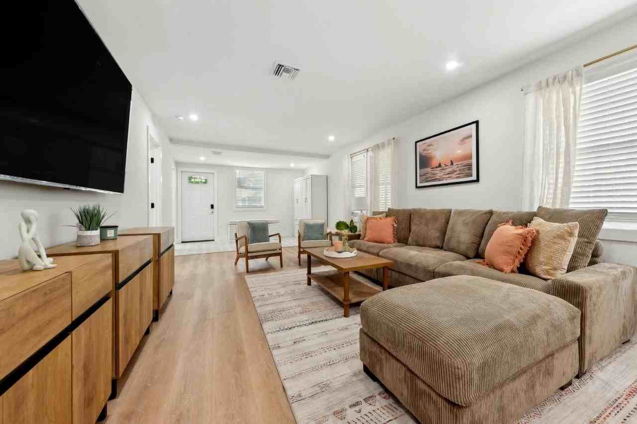 125 Nw 3rd Ave - Photo 4 of 32