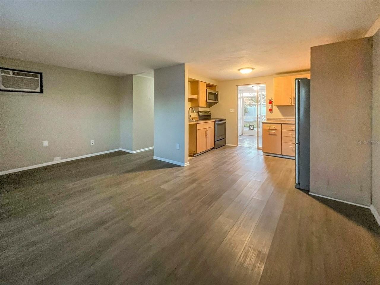 5331 Olive Ave - Photo 4 of 12