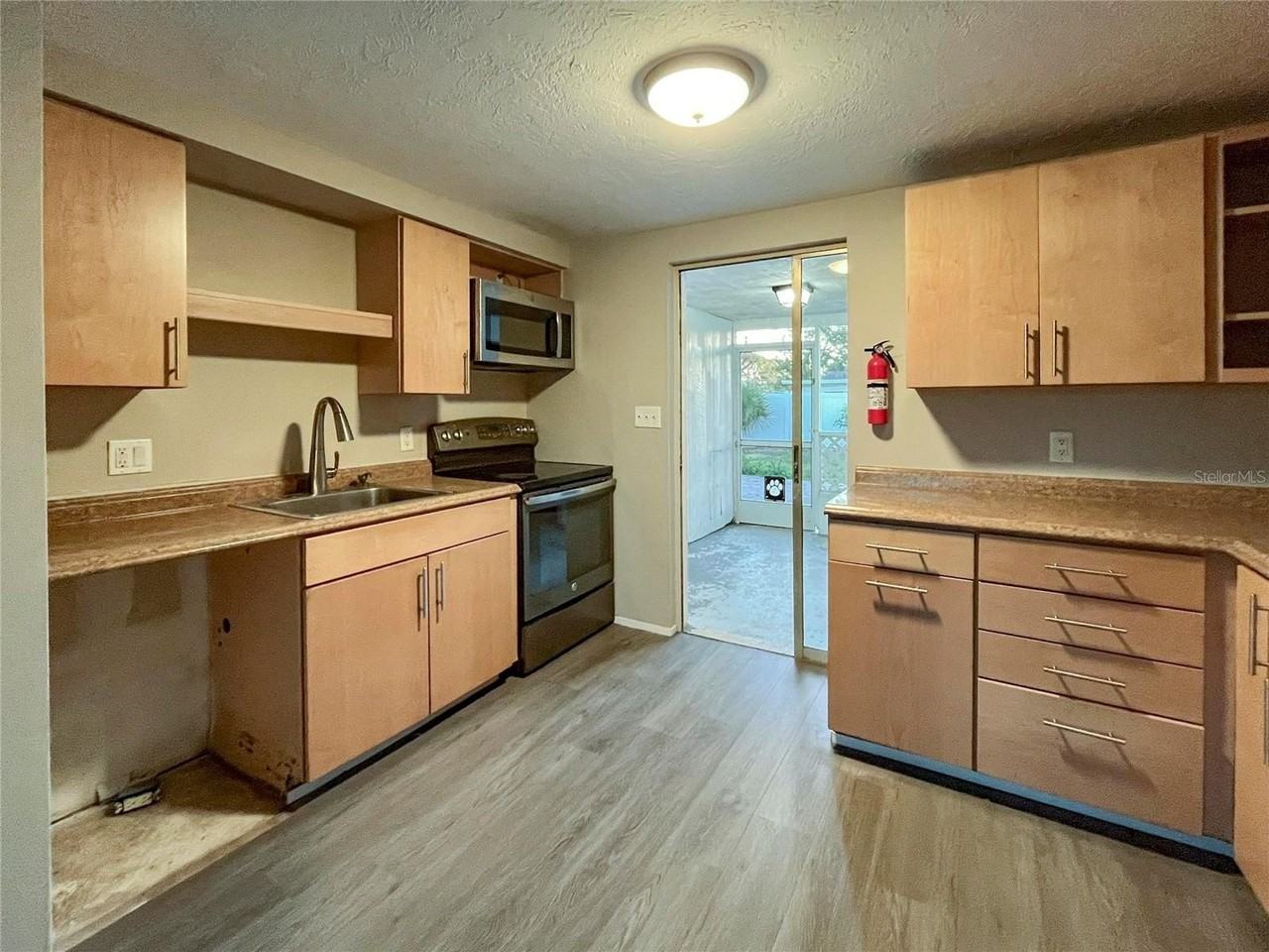 5331 Olive Ave - Photo 5 of 12