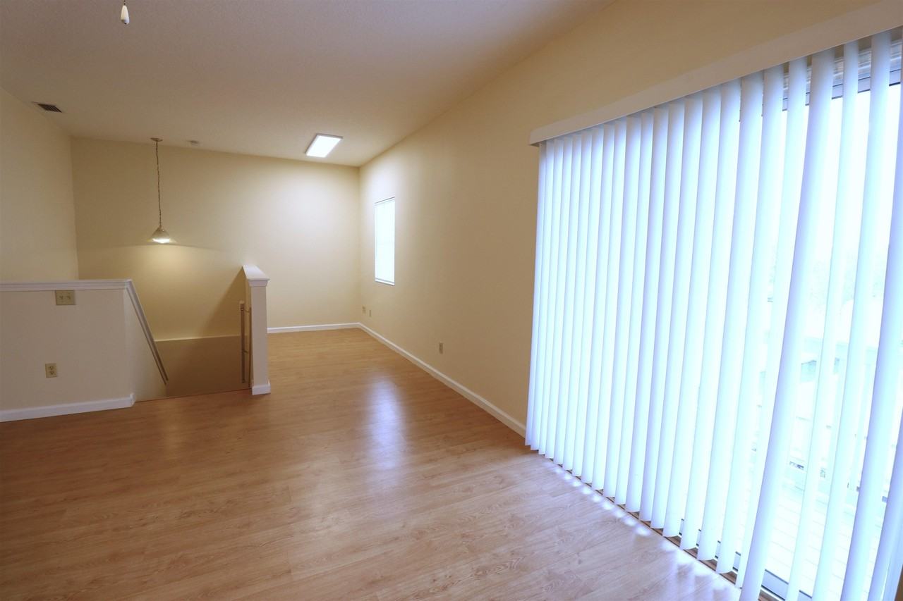 825 Anastasia Boulevard - Photo 4 of 18