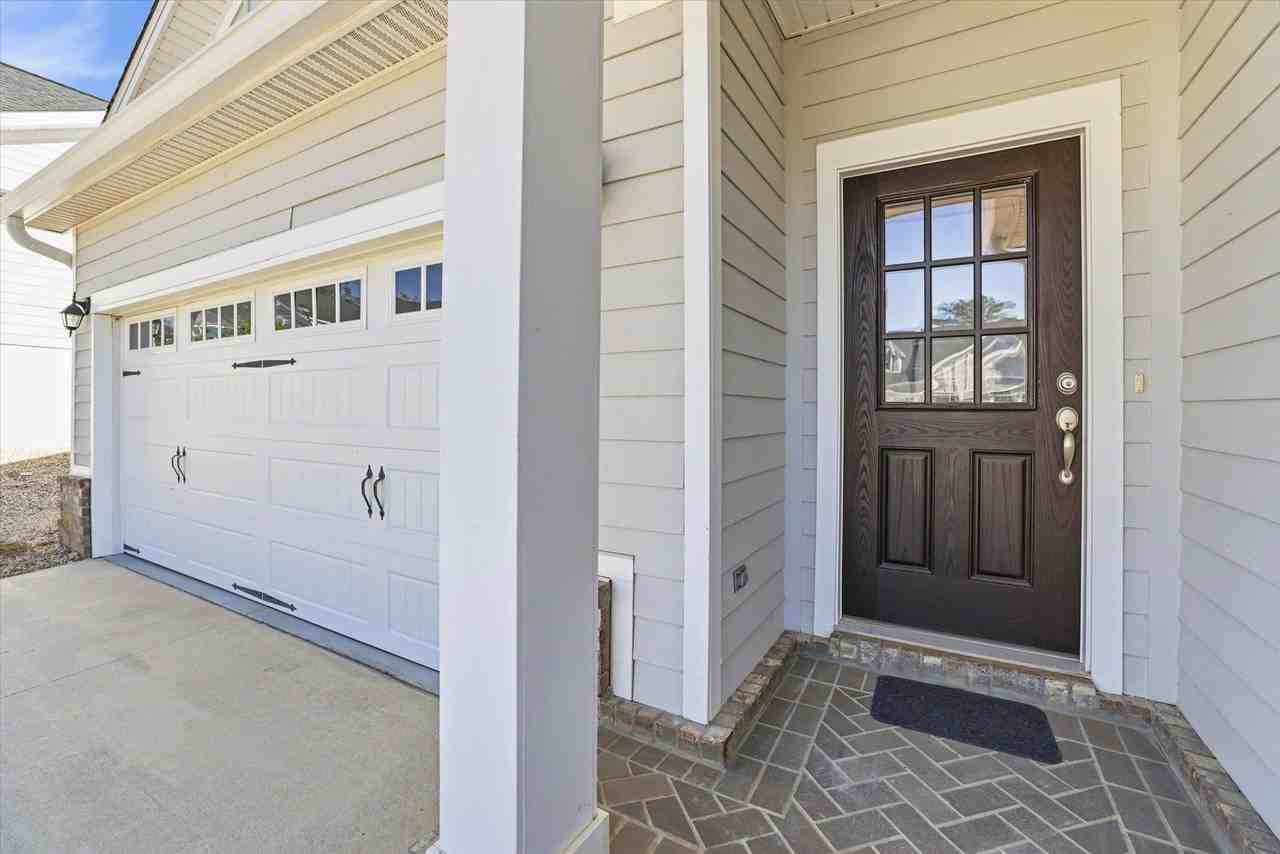 201 Ursaline St - Photo 5 of 43