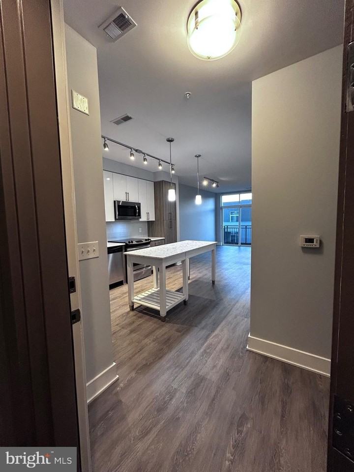 145 Riverhaven Dr Unit 554 #554 - Photo 5 of 21