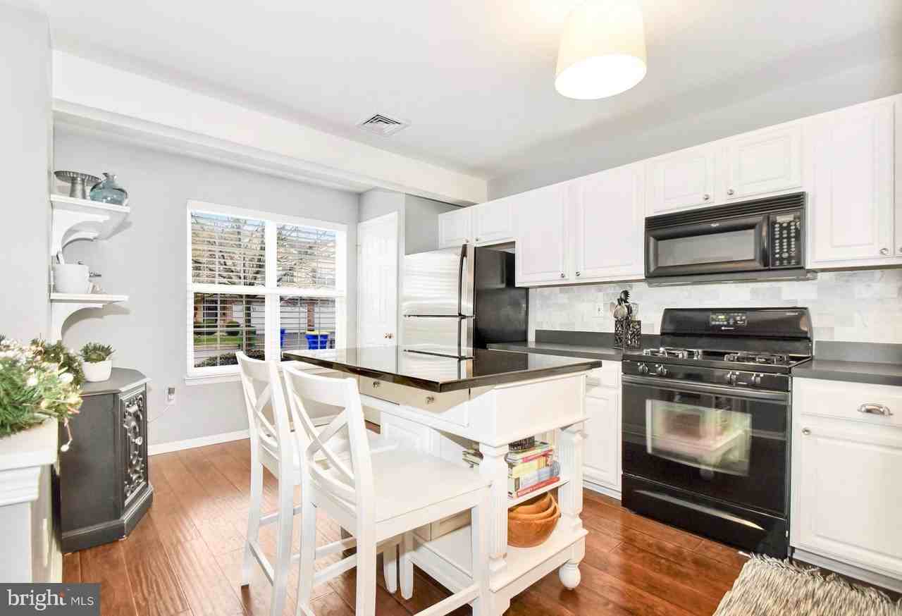 102 Peregrine Ln - Photo 5 of 28