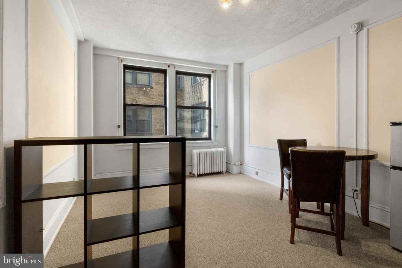 1324 Locust St Apt 802 #802 - Photo 7 of 34