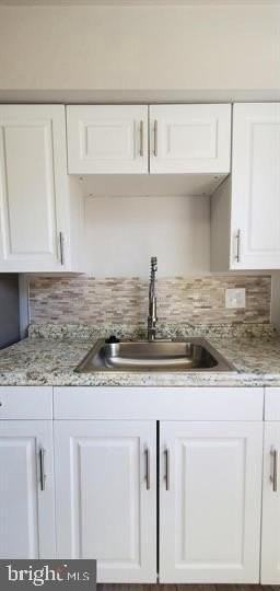 6321 Fariston Drive - Photo 4 of 31