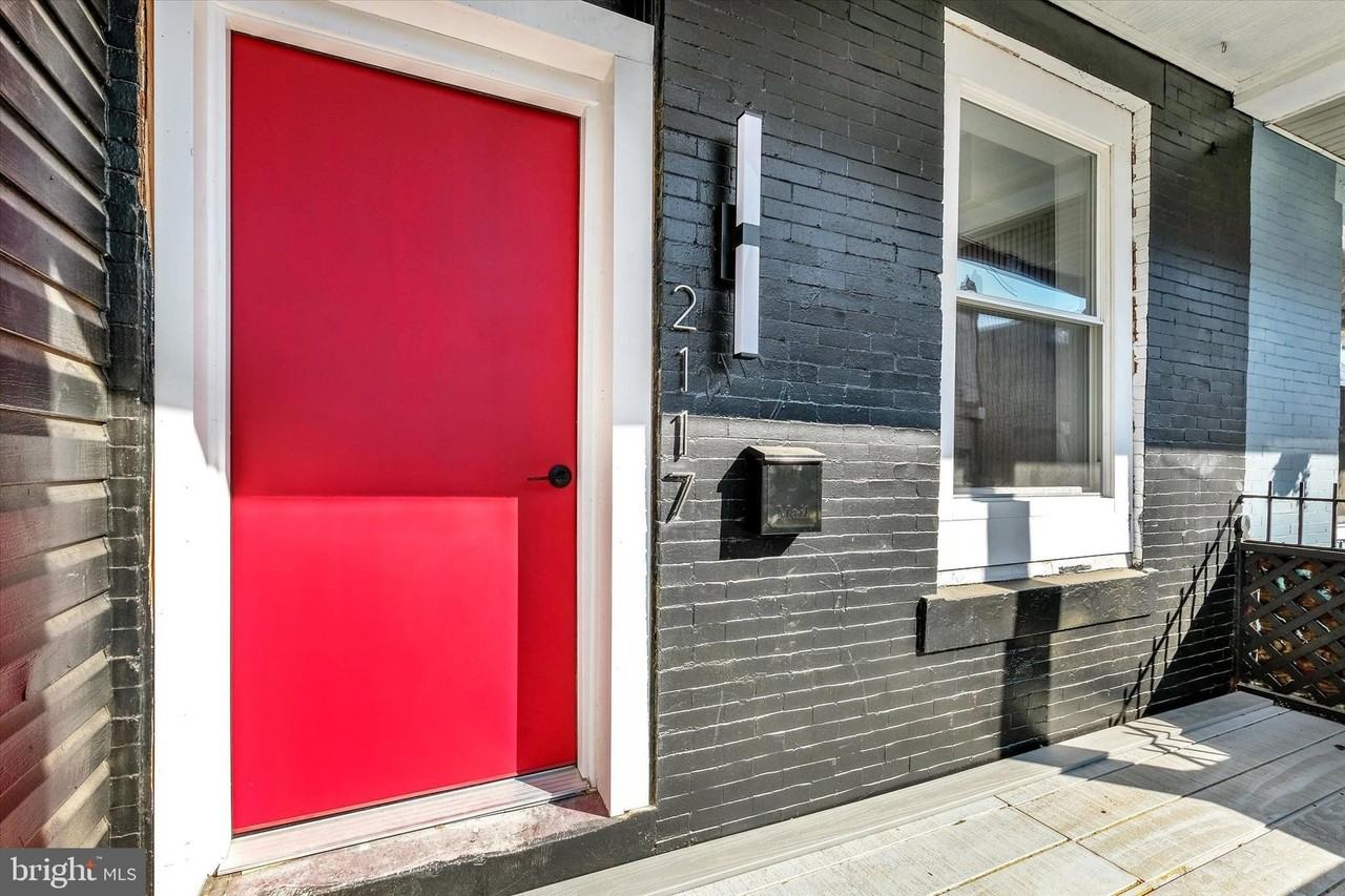 2117 South Alden Street - Photo 3 of 27