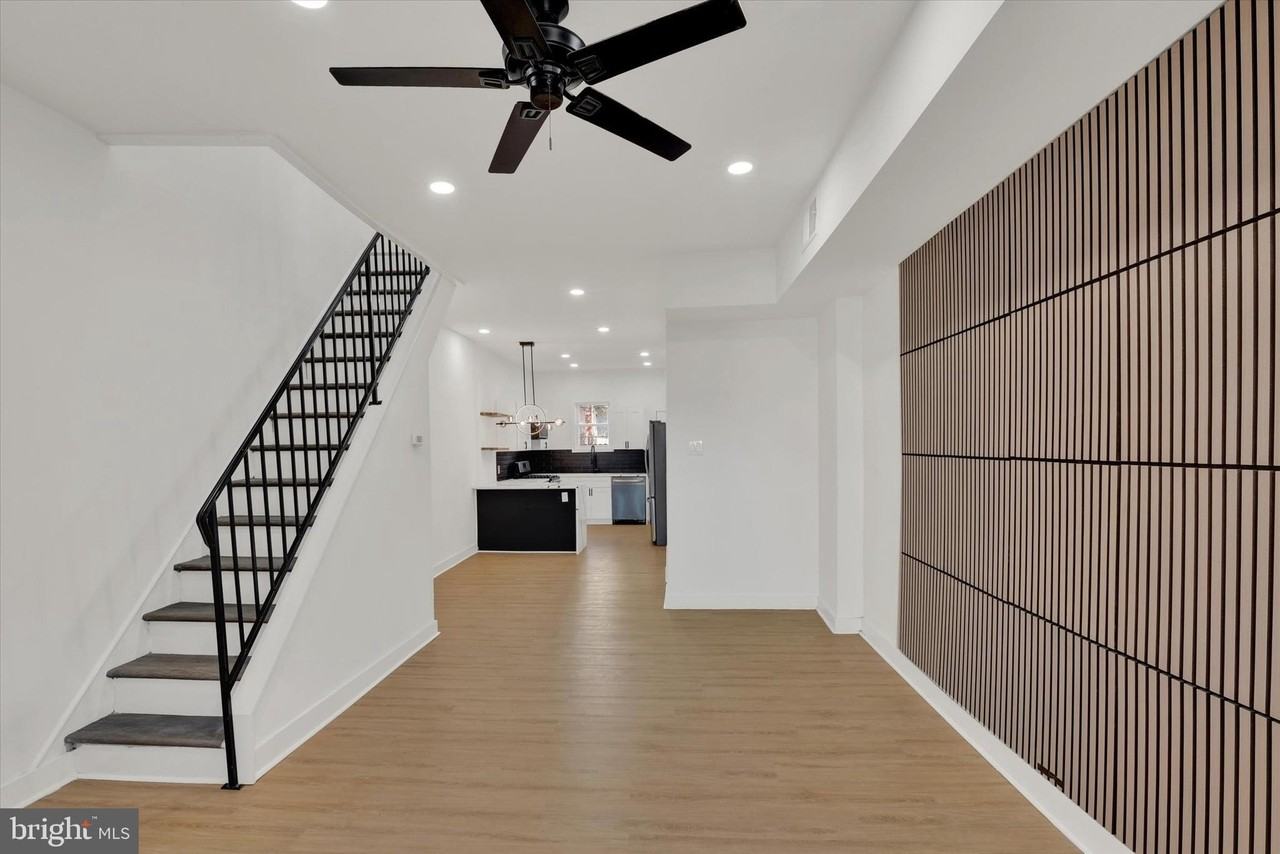 2117 South Alden Street - Photo 4 of 27