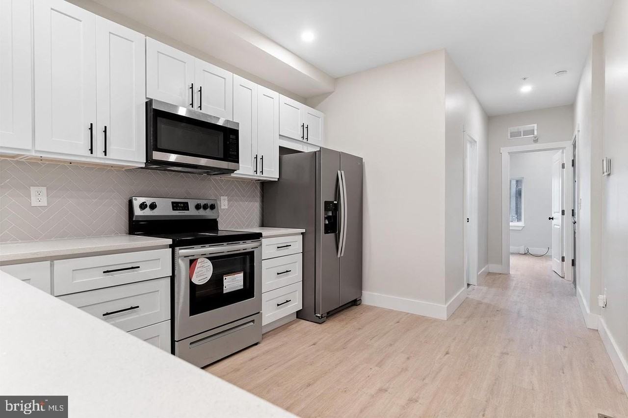 2539 Cecil B Moore Ave - Photo 3 of 15