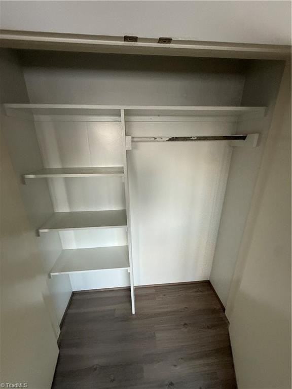 222 N Hawthorne Rd #B - Photo 5 of 10