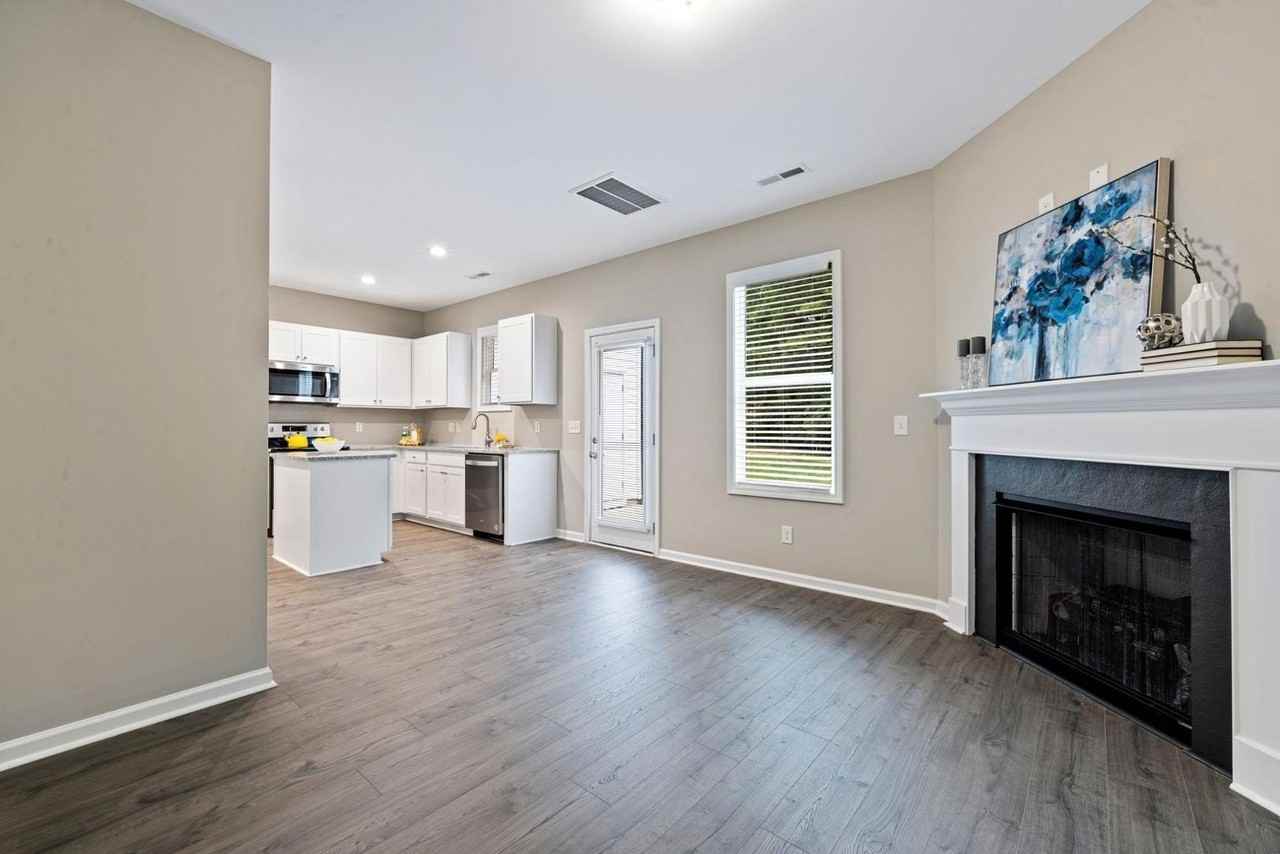 31 Stewarts Knob Dr - Photo 6 of 23