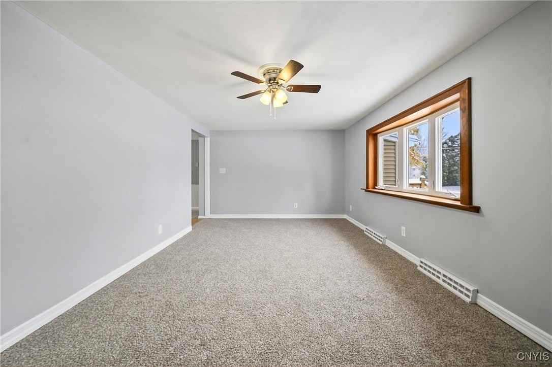 310 Midwood Drive - Photo 6 of 32