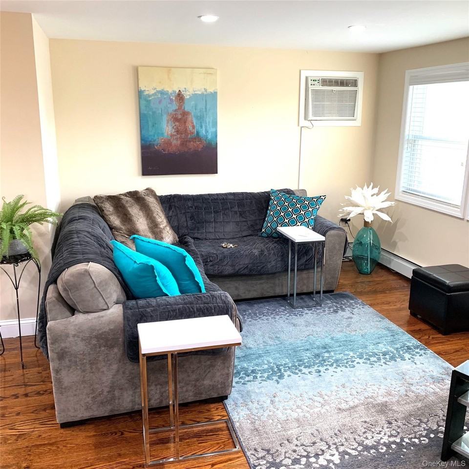 521 W Park Ave - Photo 6 of 24