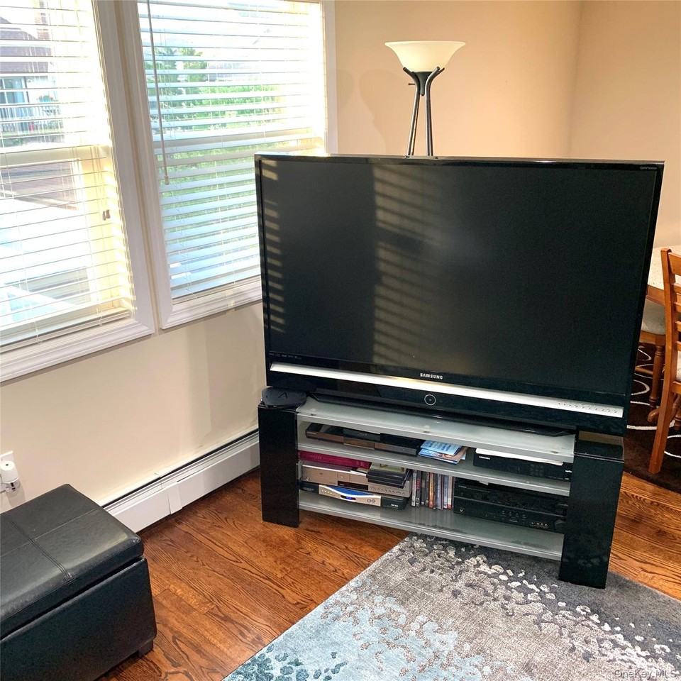 521 W Park Ave - Photo 7 of 24