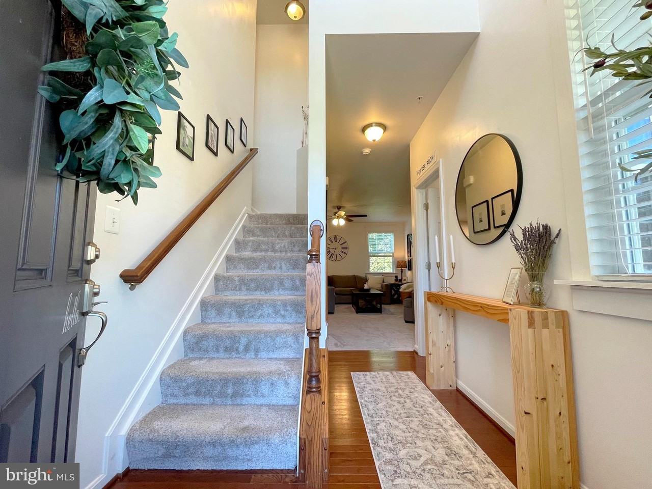 519 Gate Dancer Ct - Photo 3 of 44