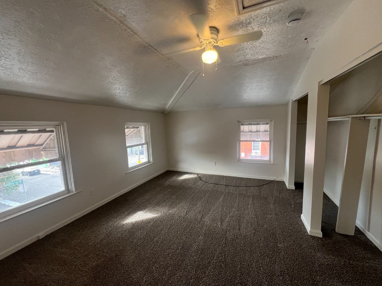 3518 West 8th Street #5 - Photo 3 of 7