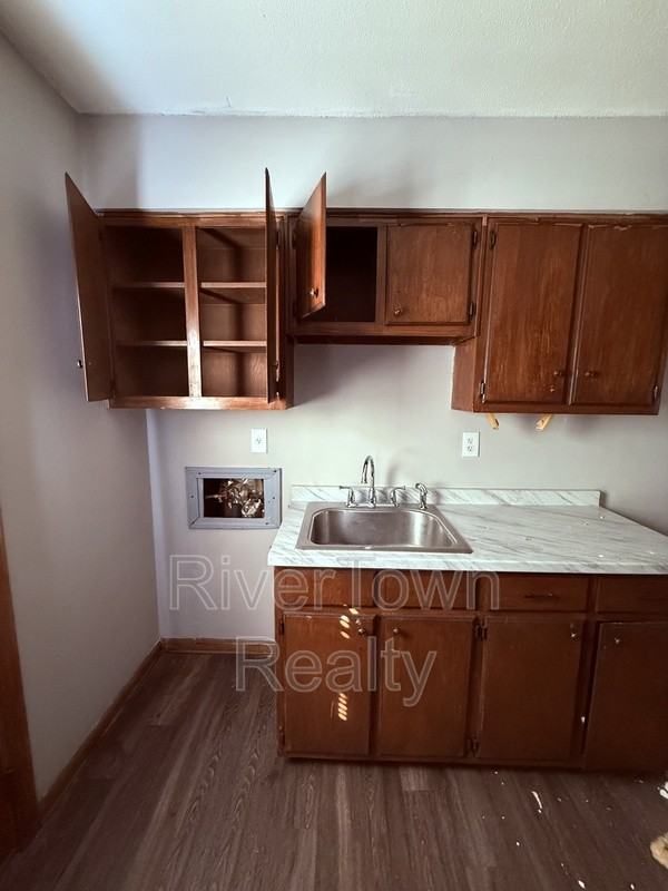 1151 Canary Ln - Photo 6 of 9