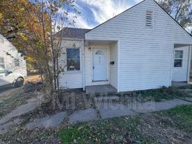 2513 E 9th St N - Photo 1 of 1