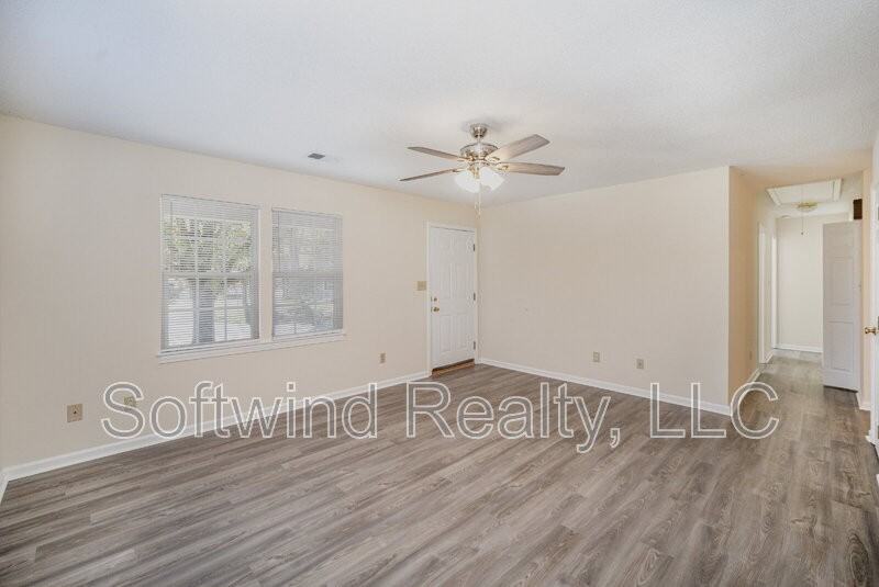 290 South Cir Nw - Photo 6 of 22