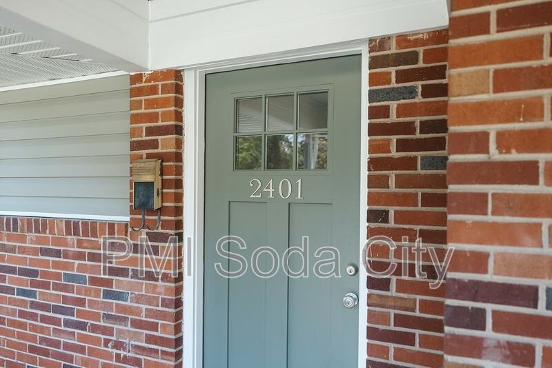 2401 Truax Ln - Photo 6 of 33