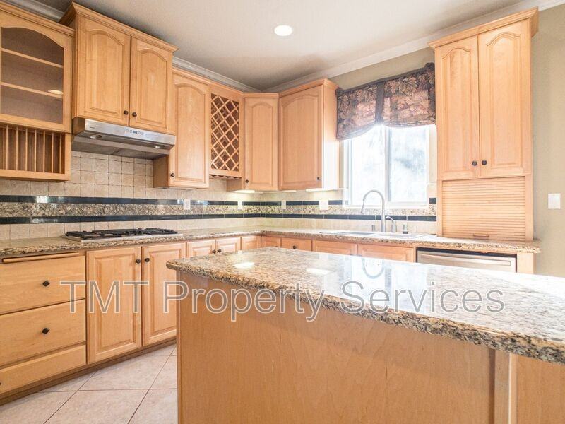 9510 Stone Springs Dr - Photo 5 of 23