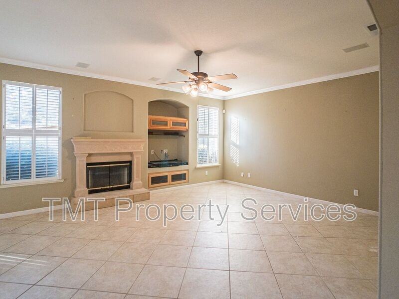 9510 Stone Springs Dr - Photo 7 of 23