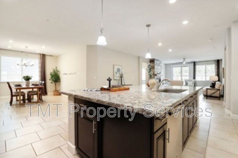 1141 Vista Verde Dr - Photo 6 of 32