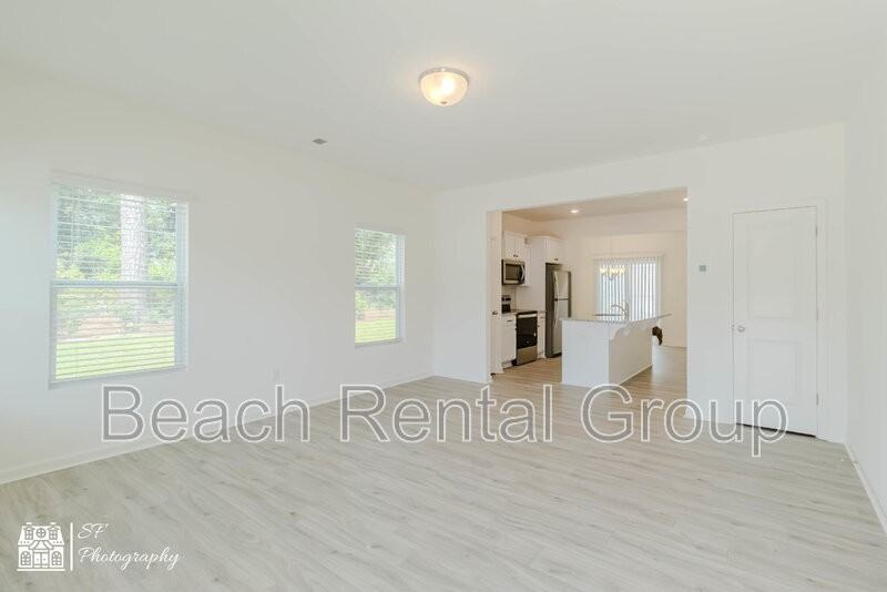 122 Crescent Way - Photo 2 of 22