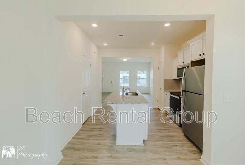 122 Crescent Way - Photo 5 of 22