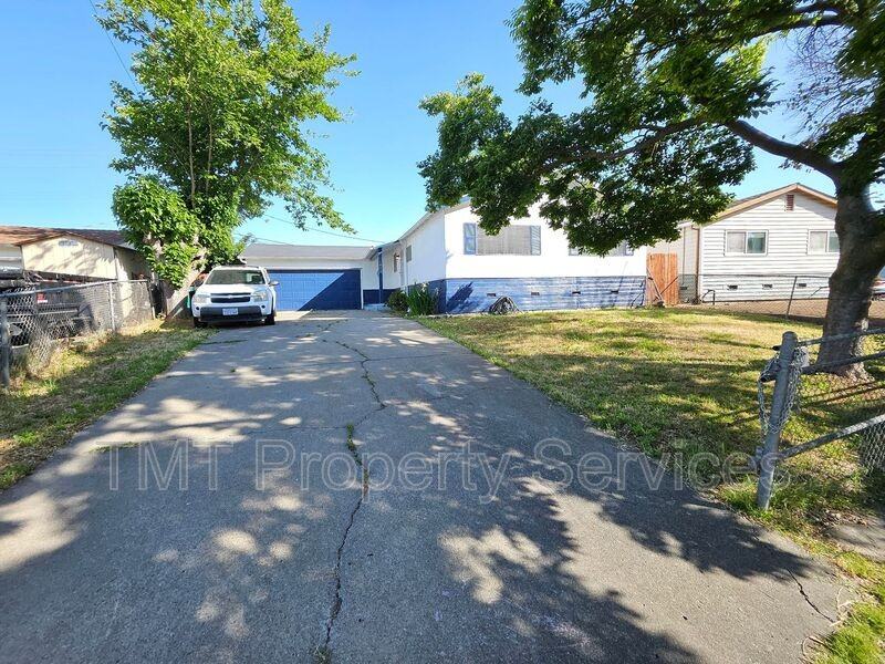 1830 Nightingale Ave - Photo 2 of 33