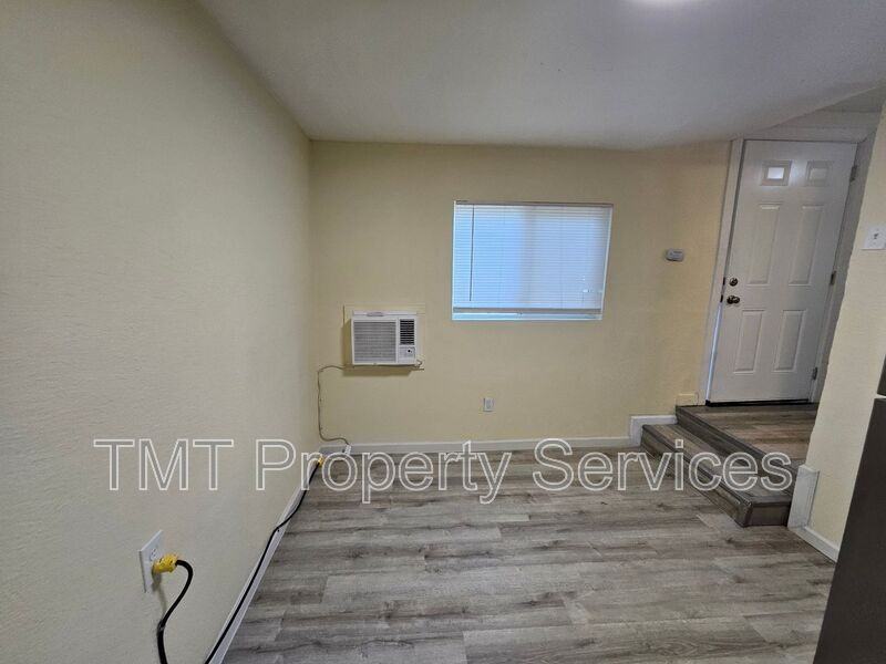 1647 E 6th St - Photo 7 of 20