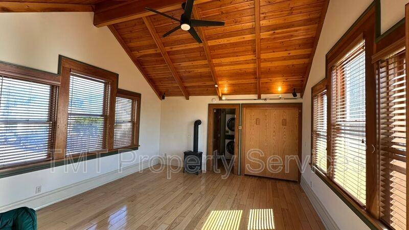 579 Buchon Street - Photo 3 of 12