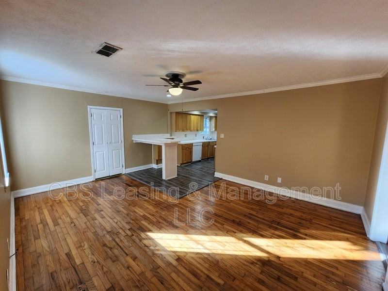 3527 Norris Cir - Photo 2 of 20