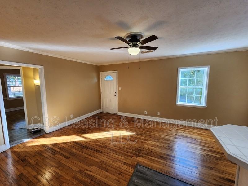 3527 Norris Cir - Photo 3 of 20