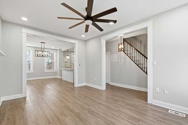 1843 E 29th St - Photo 2 of 17