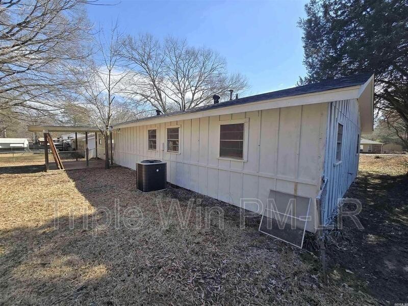501 Bristol Dr - Photo 5 of 20