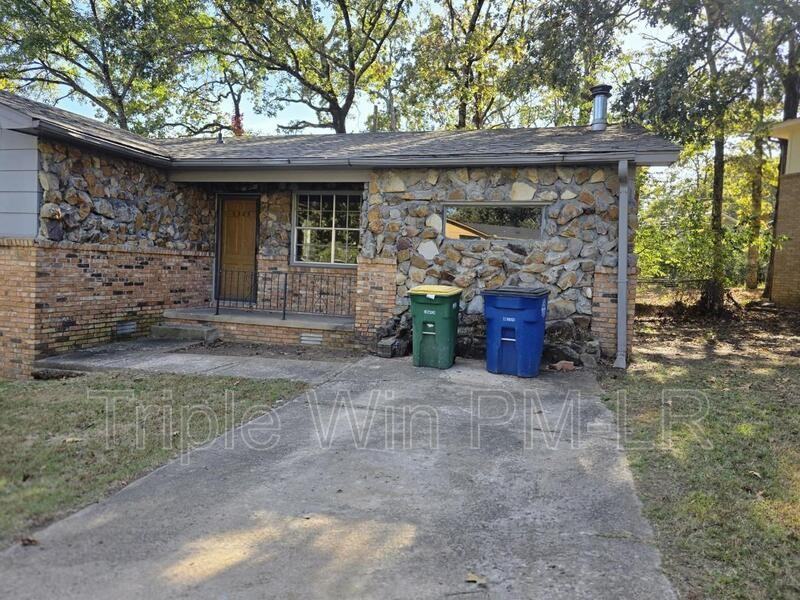 5505 Crescent Dr - Photo 3 of 40
