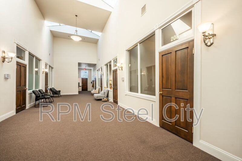 226 S Union Ave - Photo 4 of 5