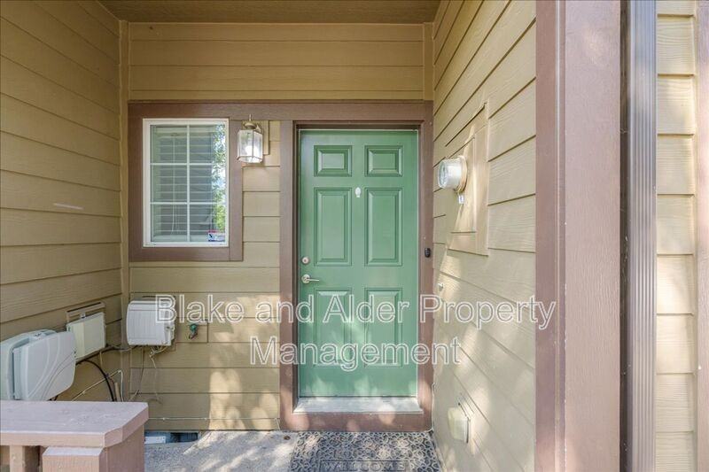 445 Sw 149th Ter - Photo 5 of 30