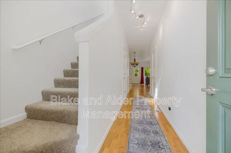 445 Sw 149th Ter - Photo 6 of 30