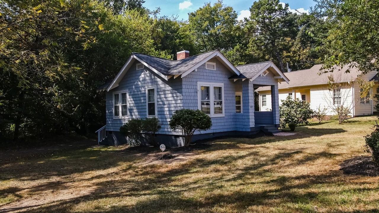 621 Park Cir - Photo 2 of 17