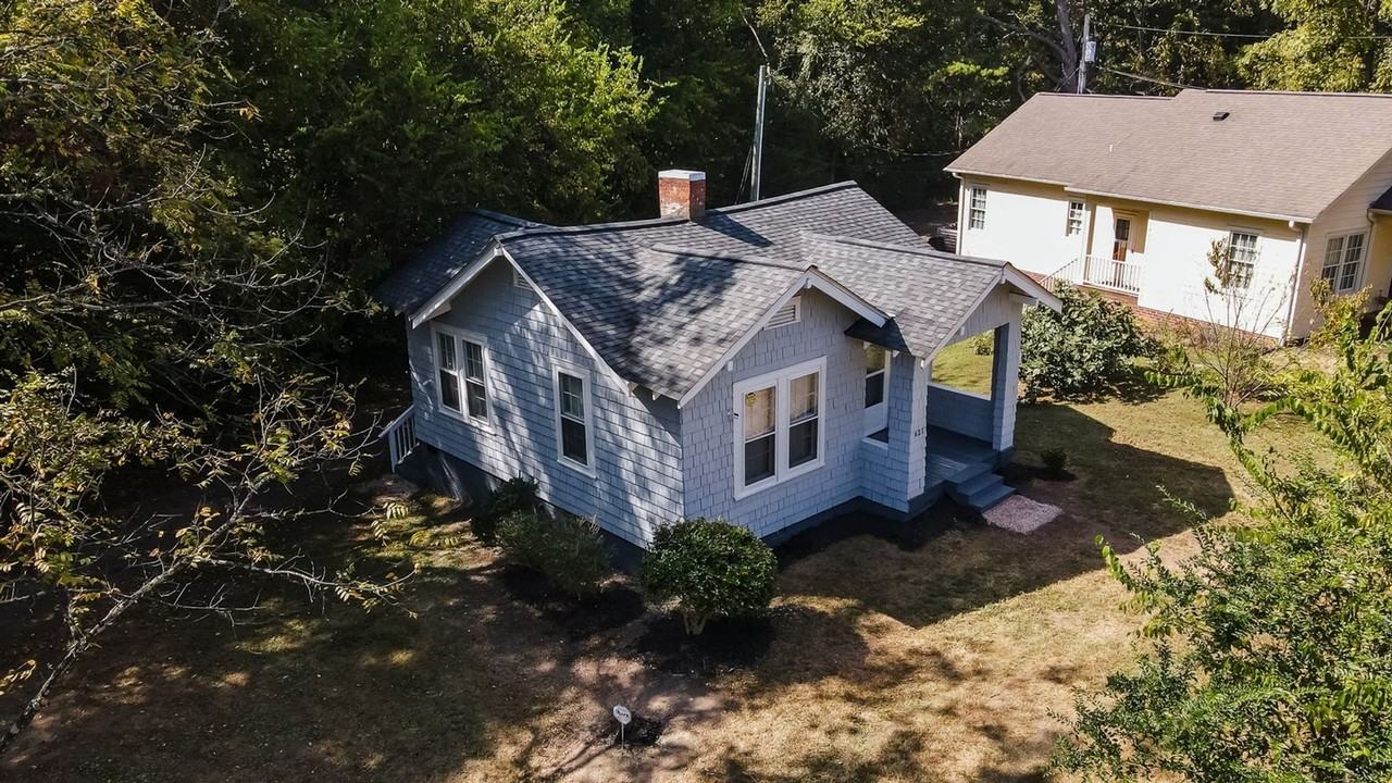 621 Park Cir - Photo 3 of 17