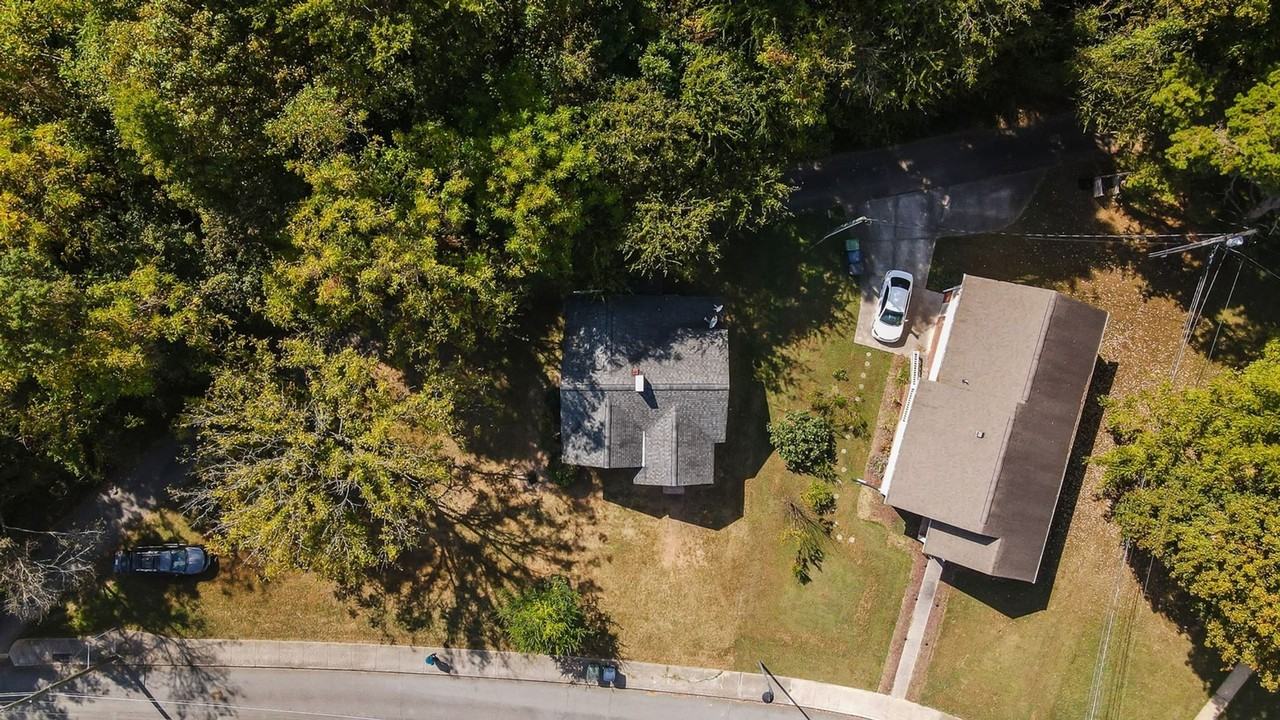 621 Park Cir - Photo 4 of 17