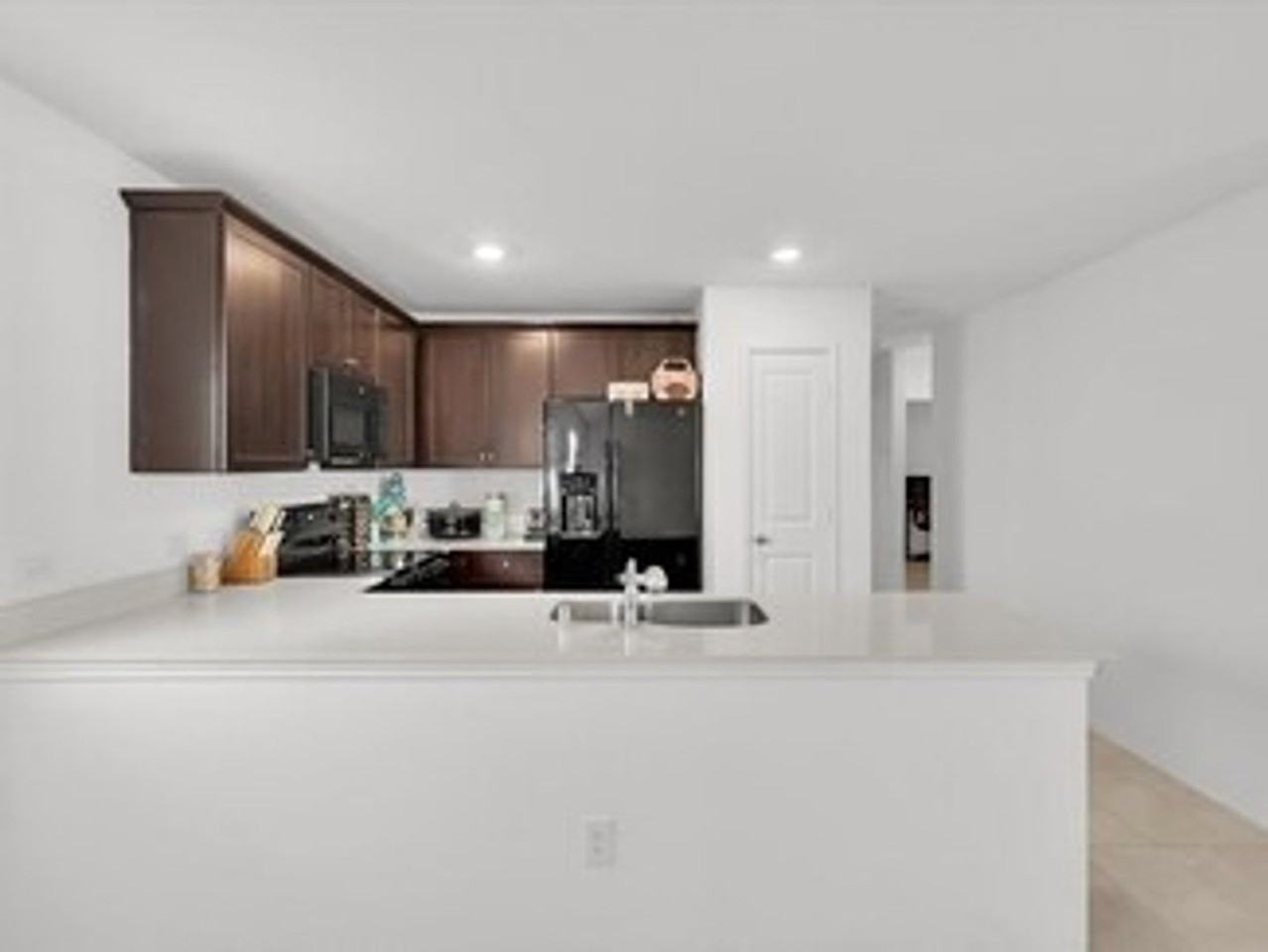 208 Rubylace Dr - Photo 5 of 18