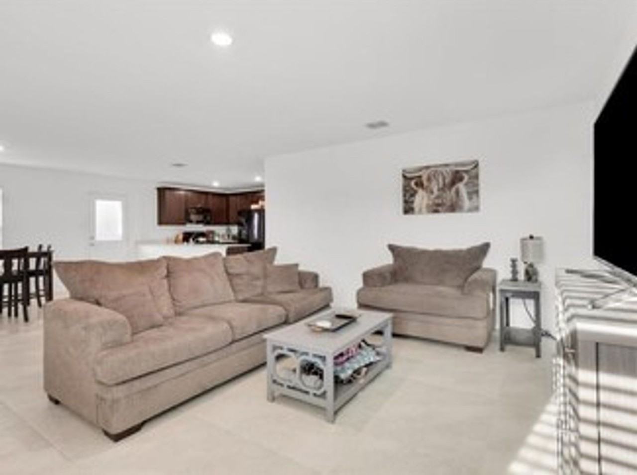 208 Rubylace Dr - Photo 2 of 18