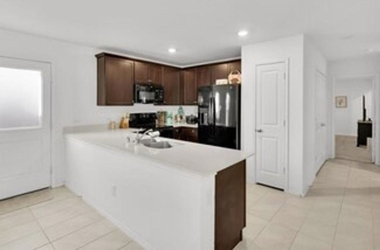 208 Rubylace Dr - Photo 6 of 18