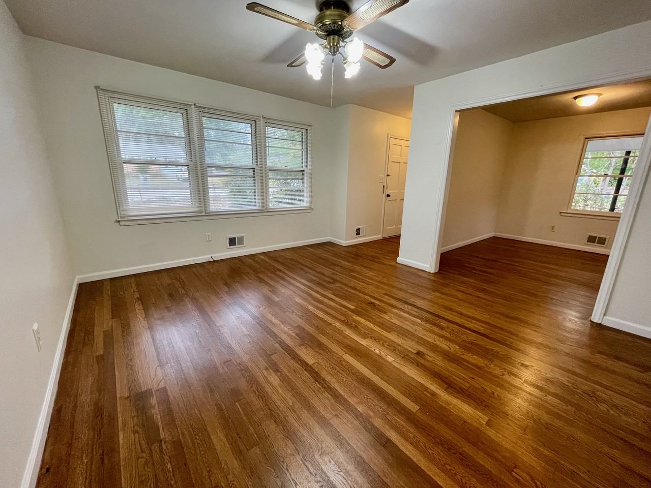 6328 Oakview Ln - Photo 6 of 45