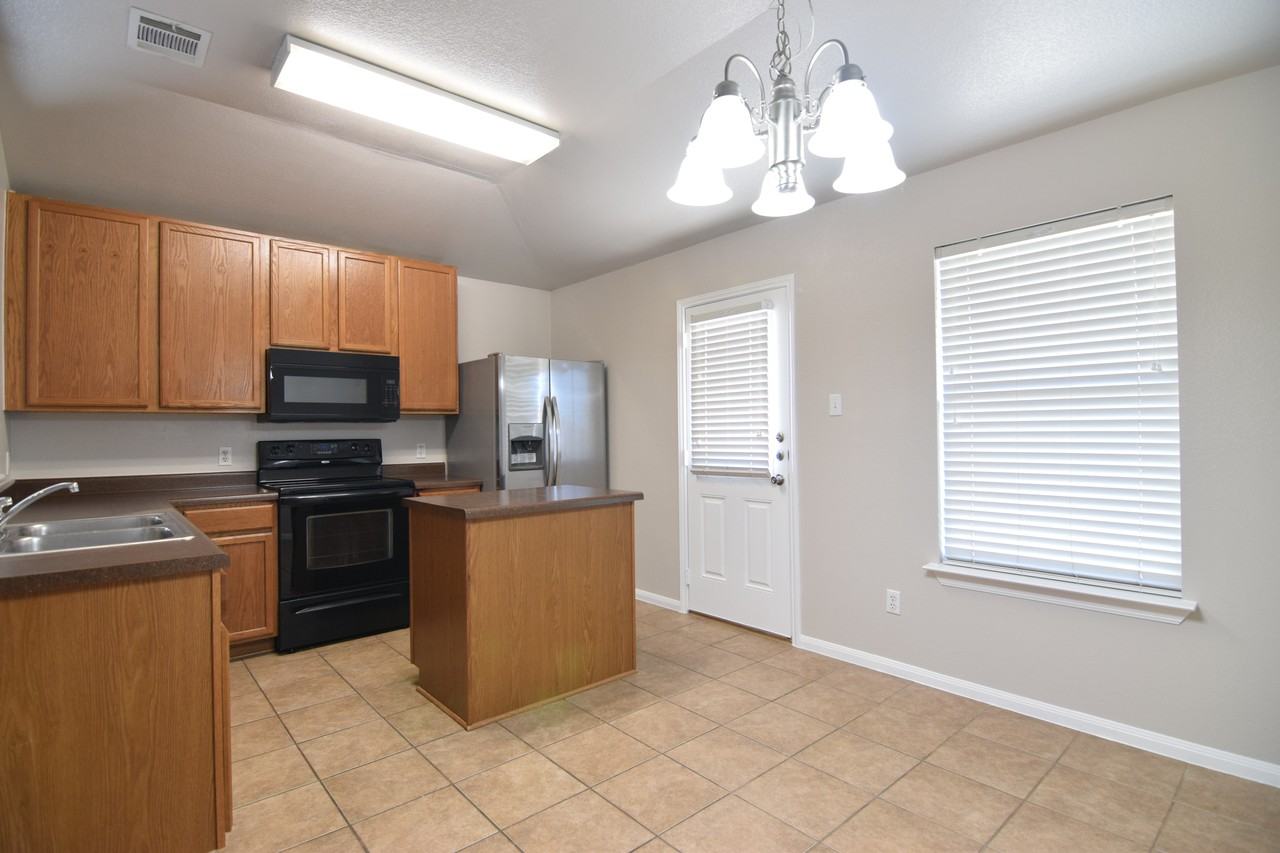 714 Sugar Brook Dr - Photo 4 of 20