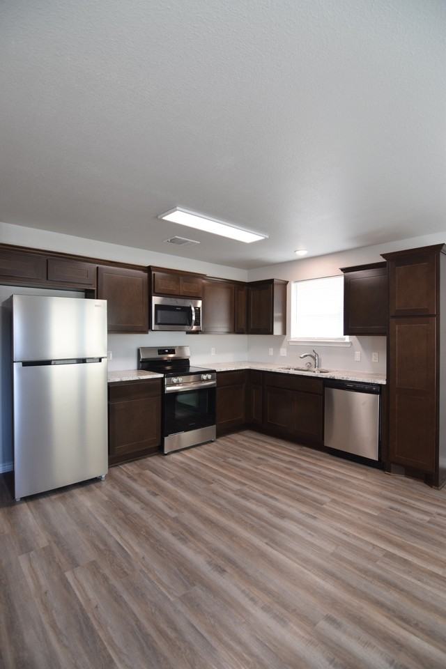 505 Harper Street - Photo 5 of 17